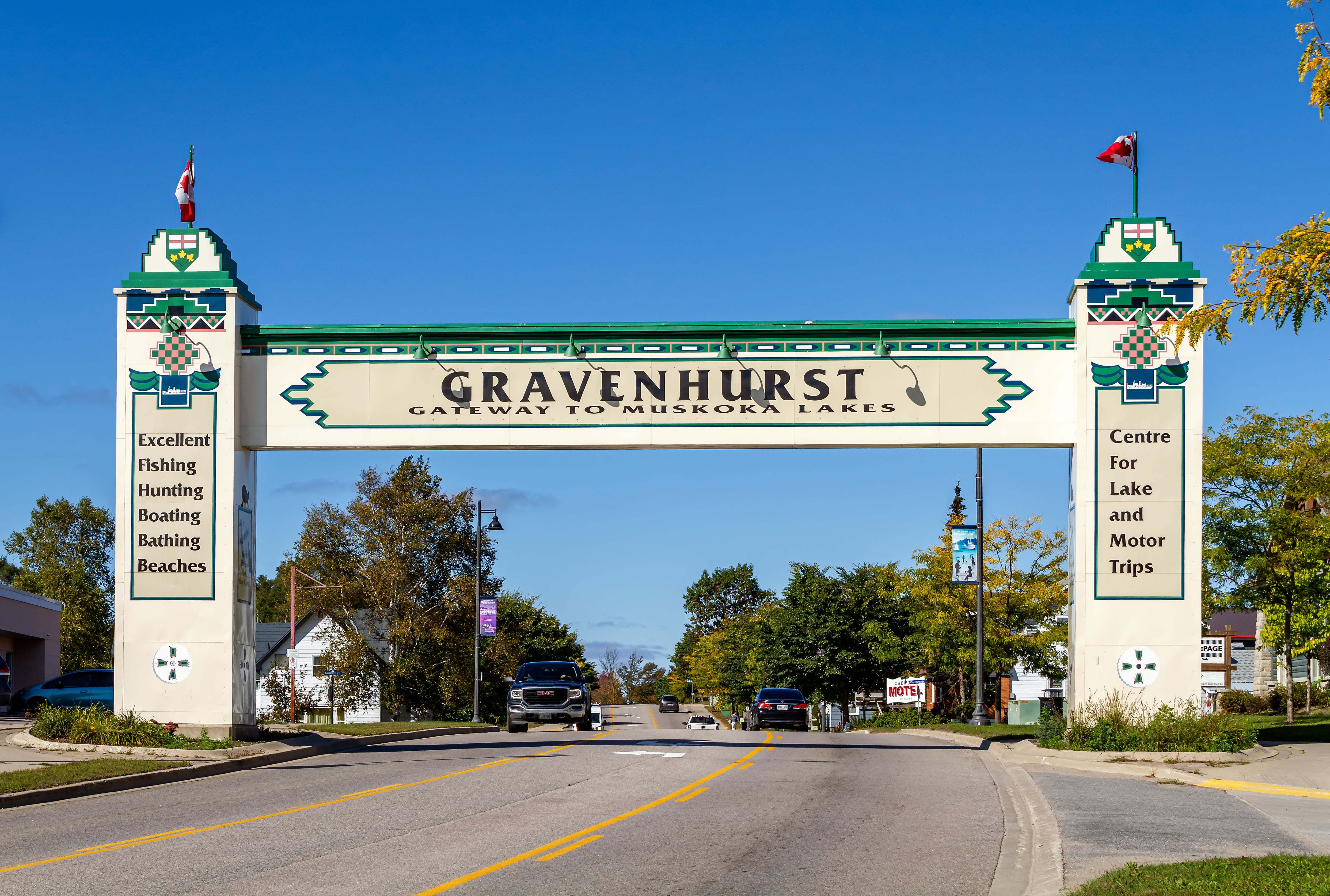 The seventh Arch or Gateway of Gravenhurst city in Ontario.